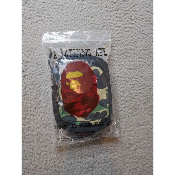 BAPE Camo Shoulder Bag Crossbody Mens Unisex Green Black Camouflage Zip NWT - Picture 4 of 4